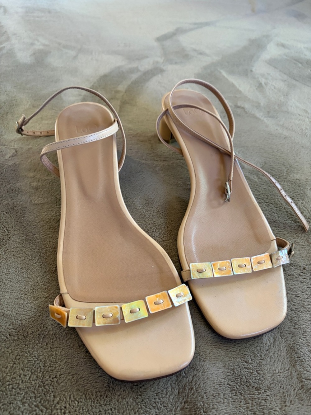 LOQ like new Nude Ankle-Strap Block Heel Sandals with Embellished Front Strap - Picture 2 of 6